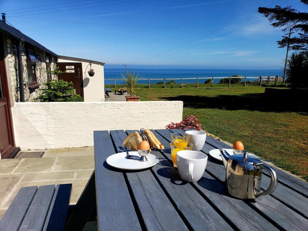 Byre Cottages & Log Cabin Cardigan Bagian luar foto