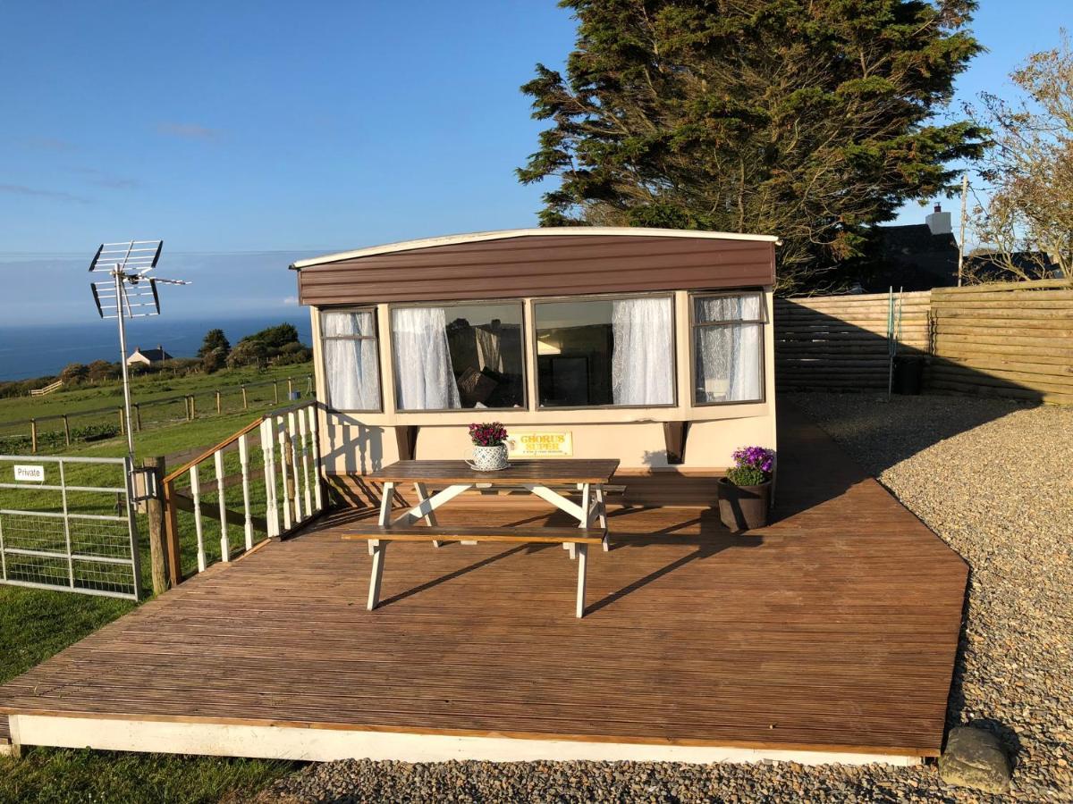 Byre Cottages & Log Cabin Cardigan Bagian luar foto