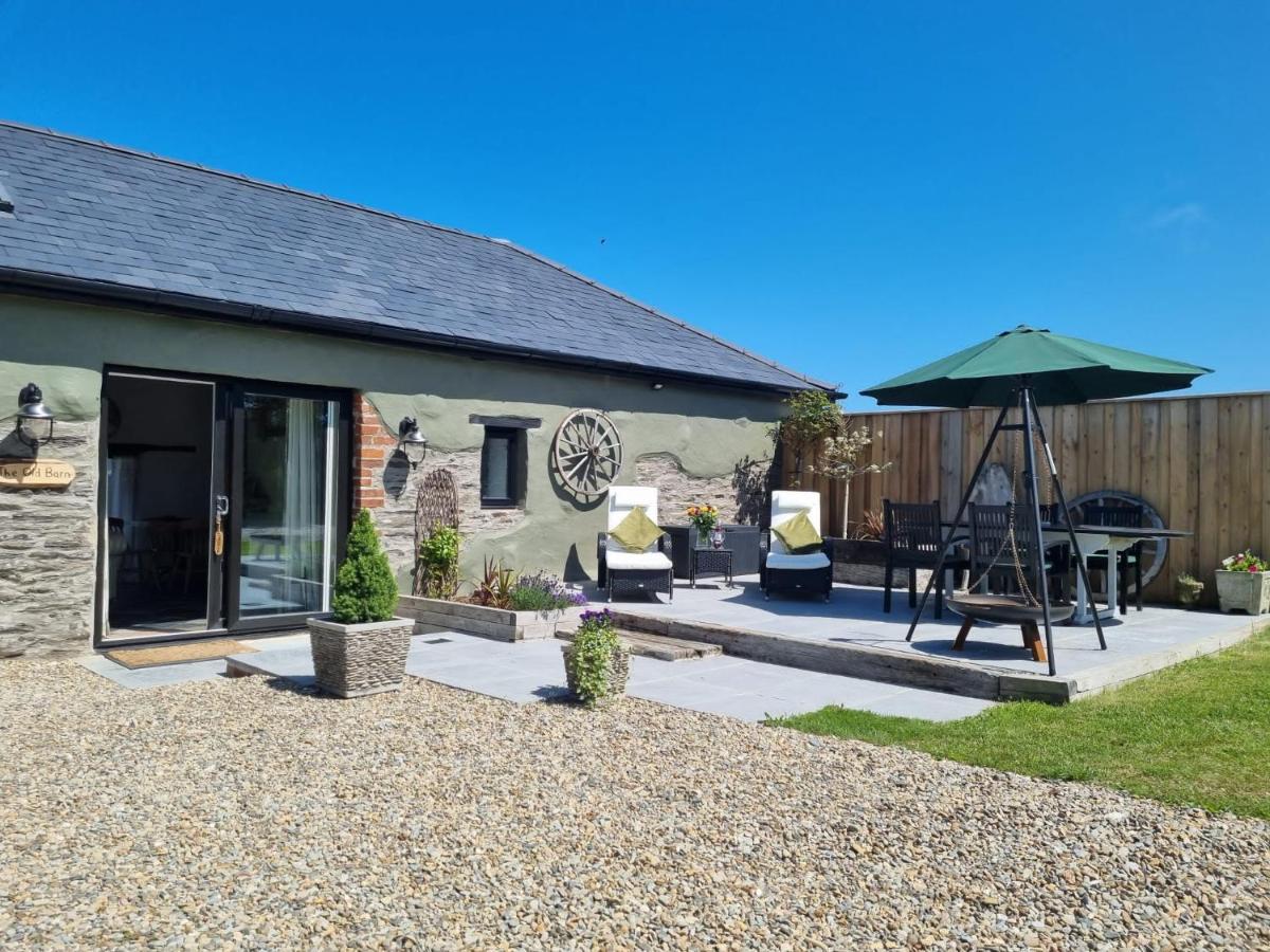 Byre Cottages & Log Cabin Cardigan Bagian luar foto
