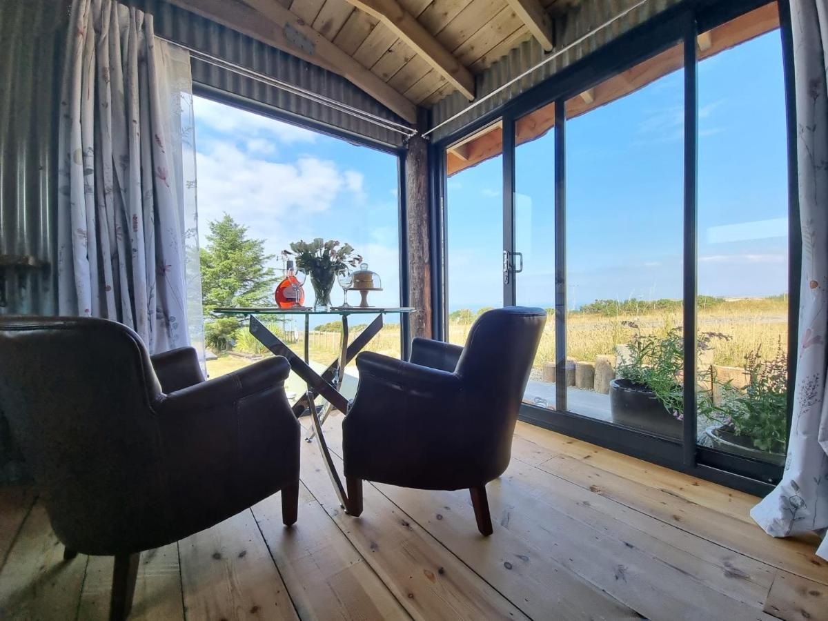 Byre Cottages & Log Cabin Cardigan Bagian luar foto