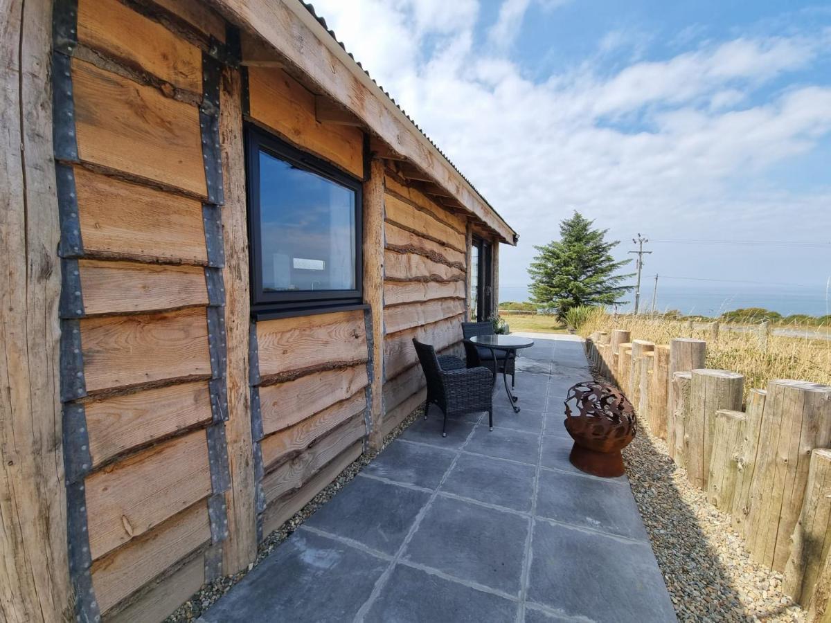 Byre Cottages & Log Cabin Cardigan Bagian luar foto