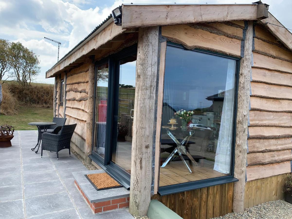 Byre Cottages & Log Cabin Cardigan Bagian luar foto